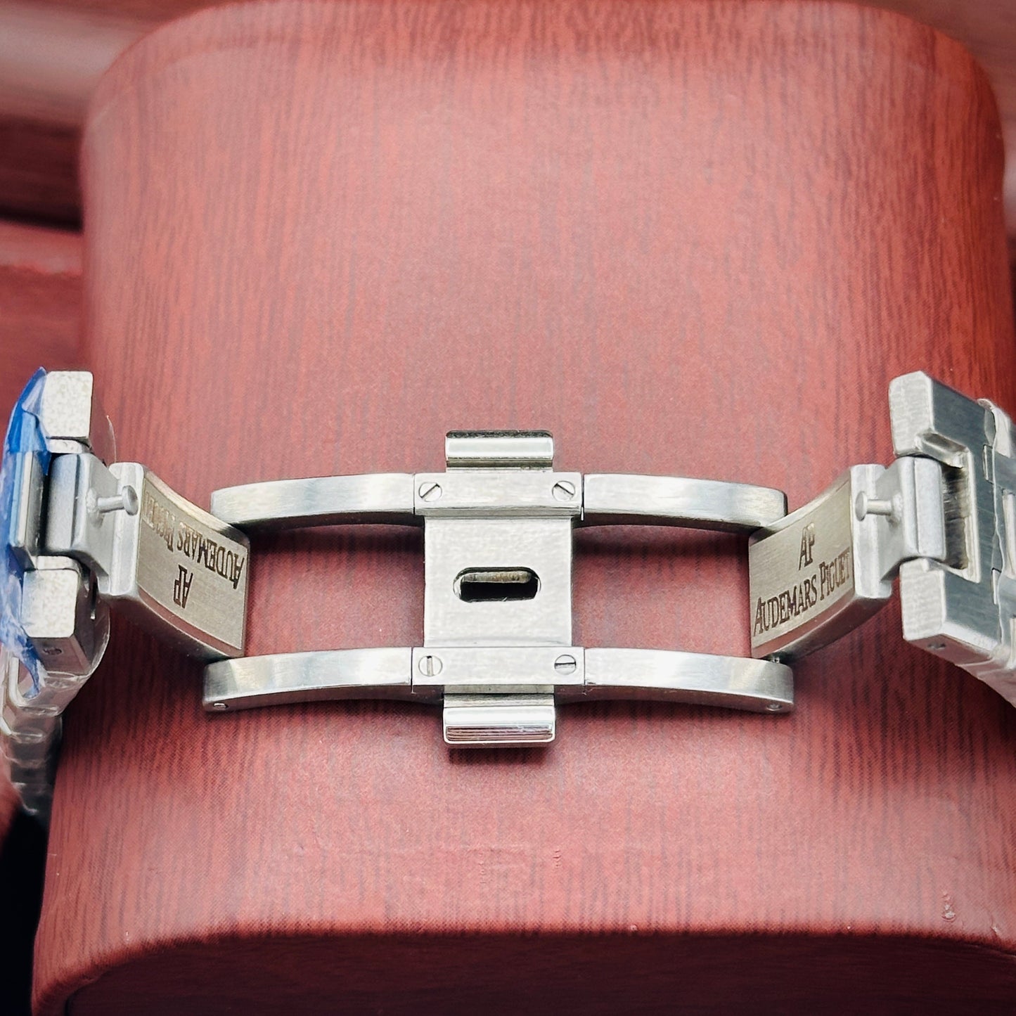 Gold White Minimalist Watch with box