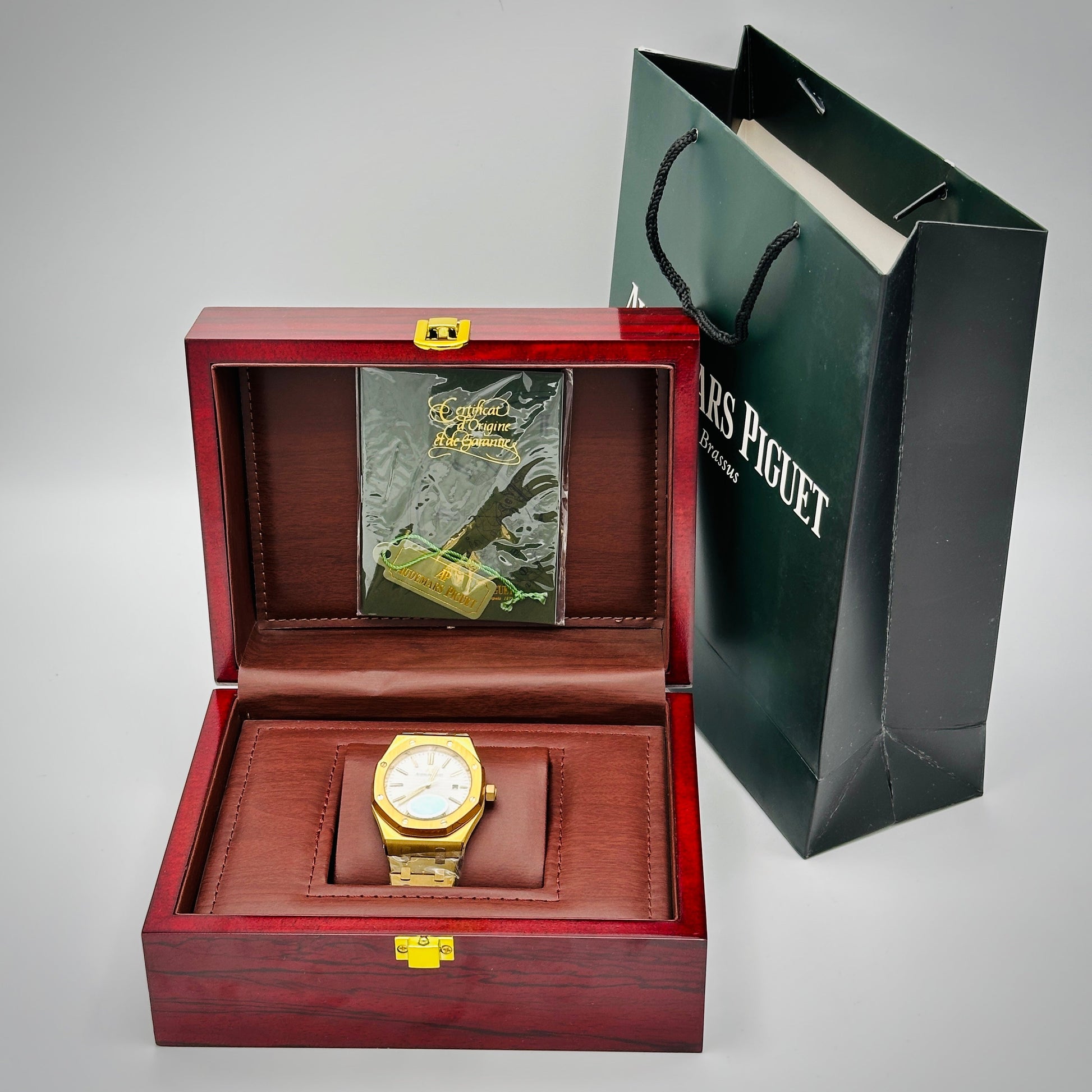 Premium Timepiece Watch with premium brand box