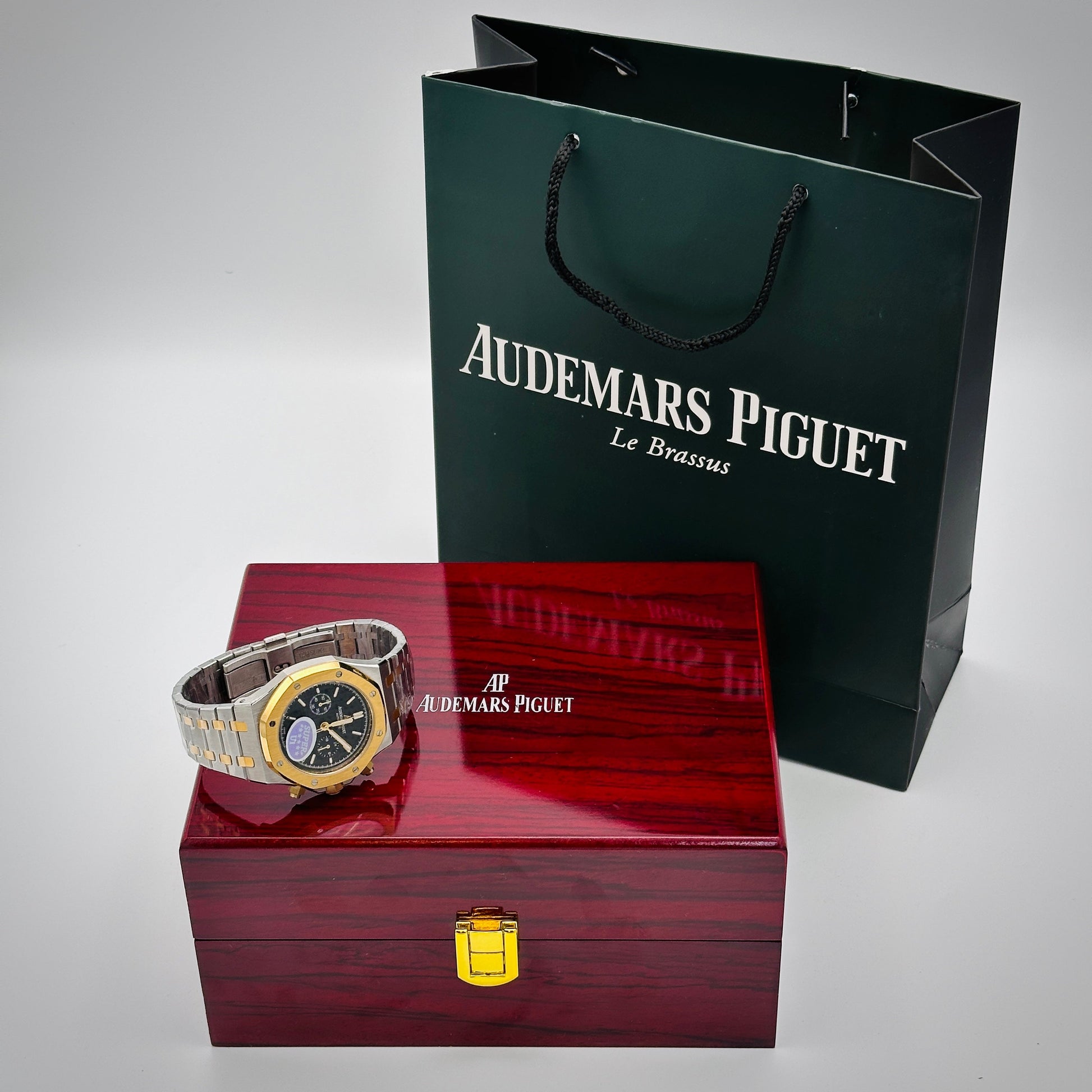 Minimalist Watch with box