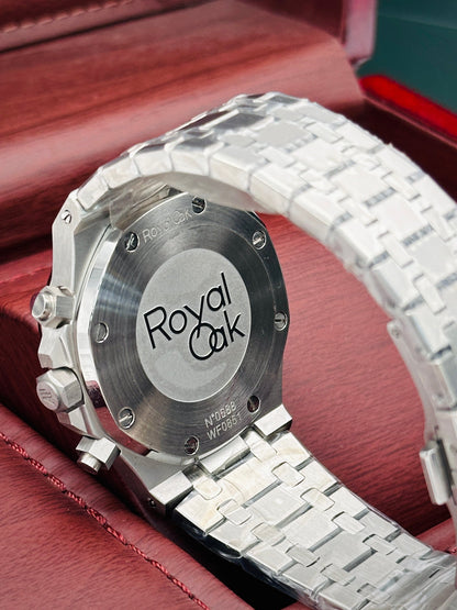 Luxury Chronograph Watch with box