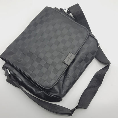 Premium Quality Unisex Shoulder Bag C-8112 Black